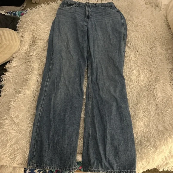 High rise baggy Hollister jeans size 0!! - Picture 2 of 4